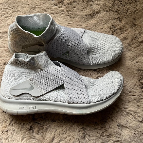 Nike Free RN Motion Flyknit 2017 Running Shoe Grey Velcro Women's 8 - Picture 7 of 7